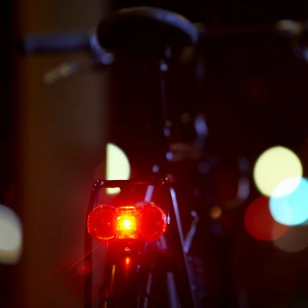 B&M Busch & Müller - Toplight Flat E - Feu Arrière Pour Vélo électrique Rapide 329/5ALE0211 - 329/8ALE02 4 B&M Busch & Müller - Toplight Flat E - Feu Arrière Pour Vélo électrique Rapide 329/5ALE0211 - 329/8ALE02 – Image 2