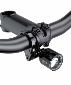 Giant - Recon E HL 100 - Phare Pour Vélo électrique -Vélos électriques Soldes giant recon e hl 100 1 3840x2160