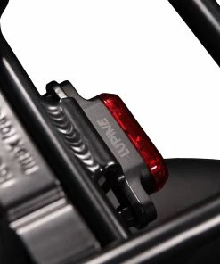 Lupine - Feu Arrière C14 G Pour Vélo électrique (montage Sur Porte-bagages Arrière) 8 Lupine - Feu Arrière C14 G Pour Vélo électrique (montage Sur Porte-bagages Arrière) -Vélos électriques Soldes lupine feu arriere c14 g pour vae montage porte bagages arriere detail 1 3840x2160