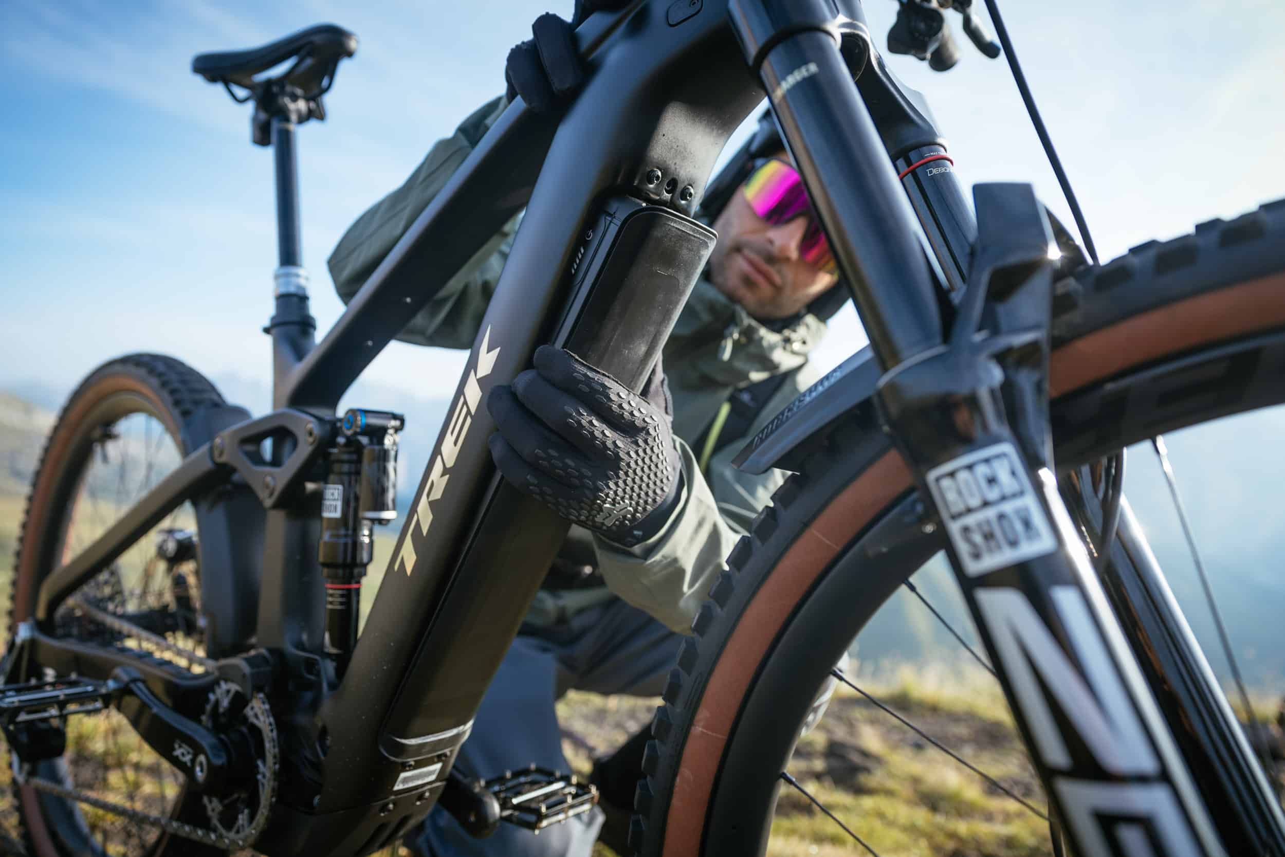 Vélos électriques Soldes -Vélos électriques Soldes TREK CANAZEI RAIL PORTRAIT byADL 2537 2